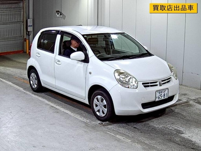 TOYOTA PASSO 2011