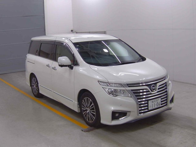 NISSAN ELGRAND 2015