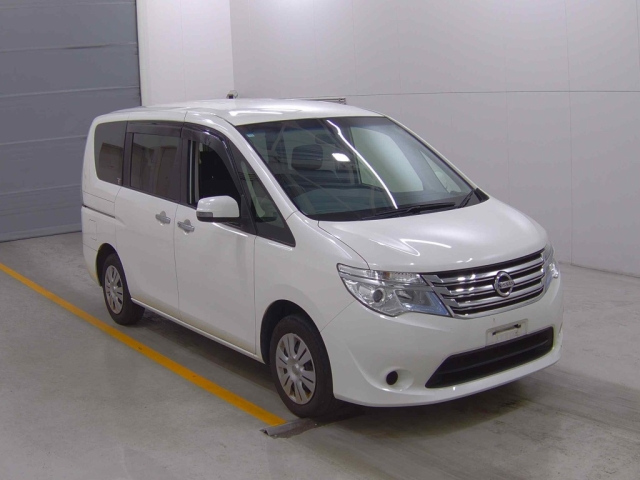 NISSAN SERENA 2014