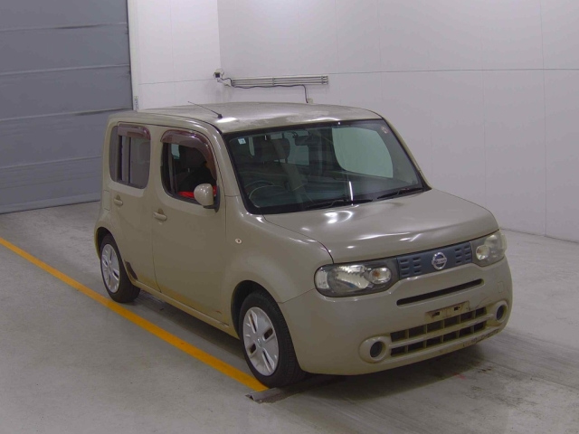 NISSAN CUBE 2010