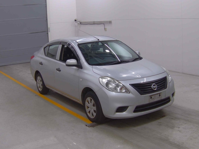 NISSAN LATIO 2014