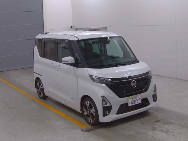 NISSAN ROOX