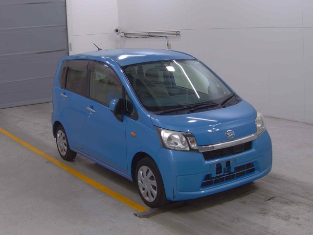 DAIHATSU MOVE 2014