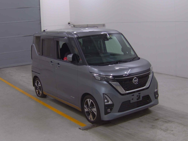 NISSAN ROOX 2020