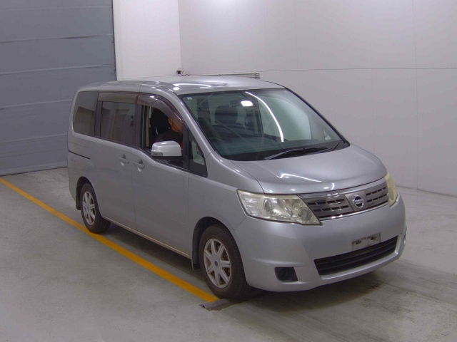 NISSAN SERENA 2009