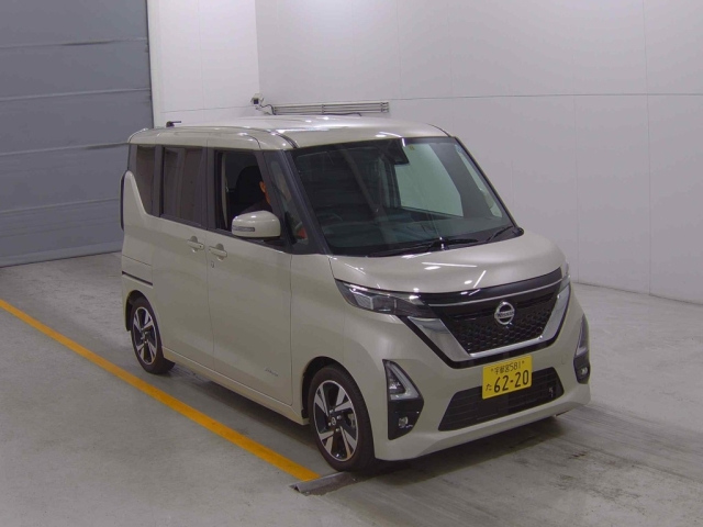 NISSAN ROOX 2022