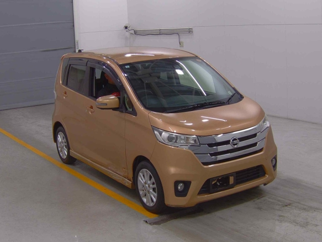 NISSAN DAYZ 2015