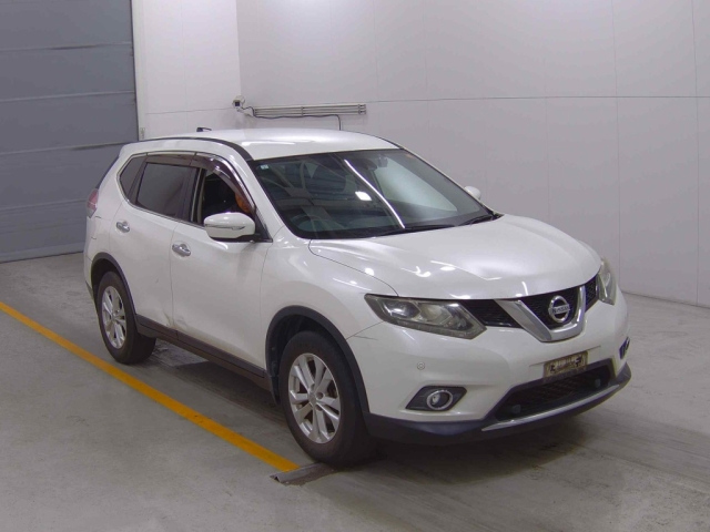 NISSAN X-TRAIL 2015