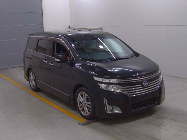 NISSAN ELGRAND 2011