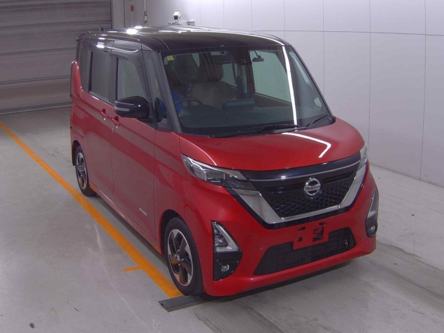 NISSAN ROOX