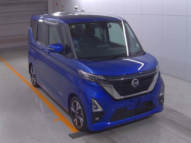 NISSAN ROOX 2020