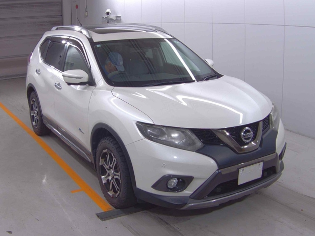NISSAN X-TRAIL HYBRID 2016