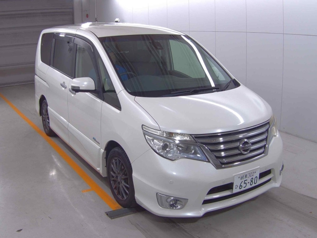 NISSAN SERENA 2015