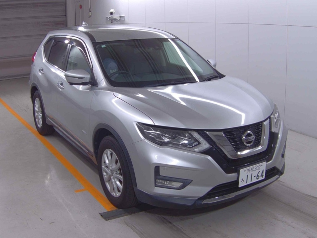 NISSAN X-TRAIL