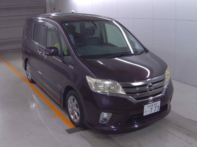 NISSAN SERENA 2013