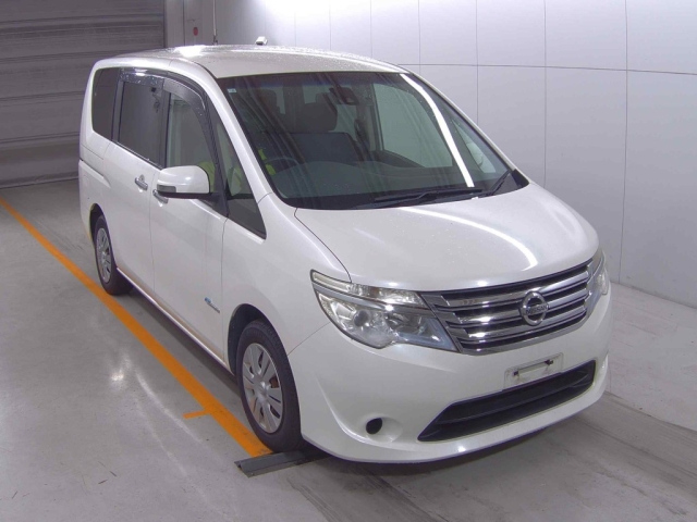 NISSAN SERENA 2014