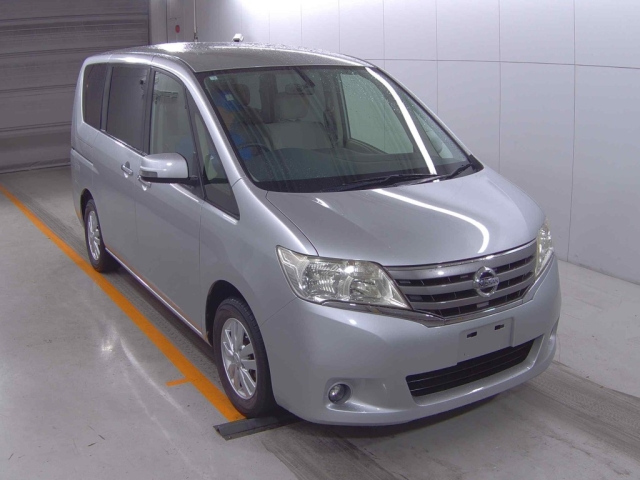NISSAN SERENA 2012
