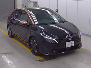 nissan aura