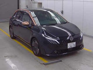 nissan aura