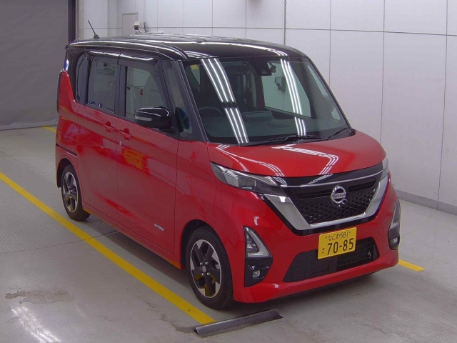 NISSAN ROOX 2020