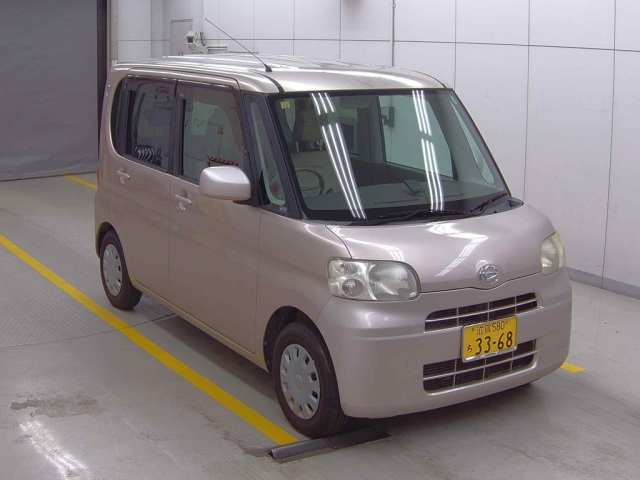 DAIHATSU TANTO 2008