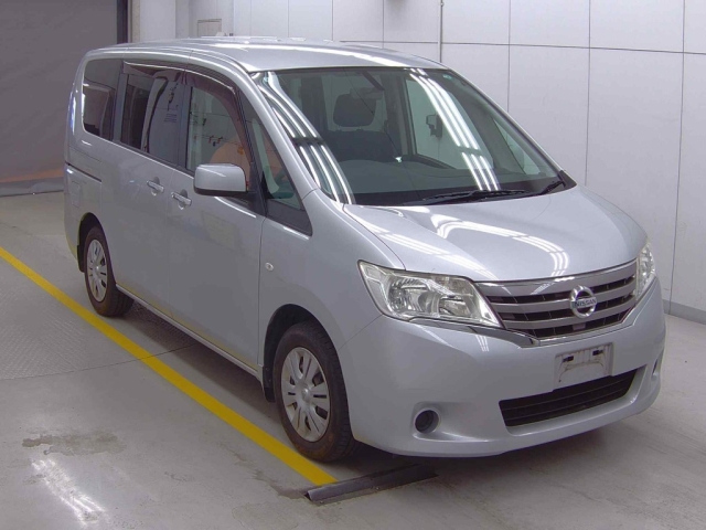 NISSAN SERENA 2011