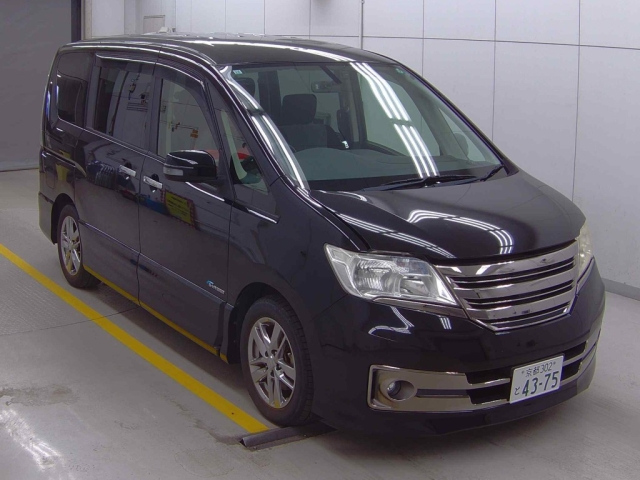 NISSAN SERENA 2013