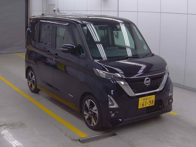 NISSAN ROOX 2021