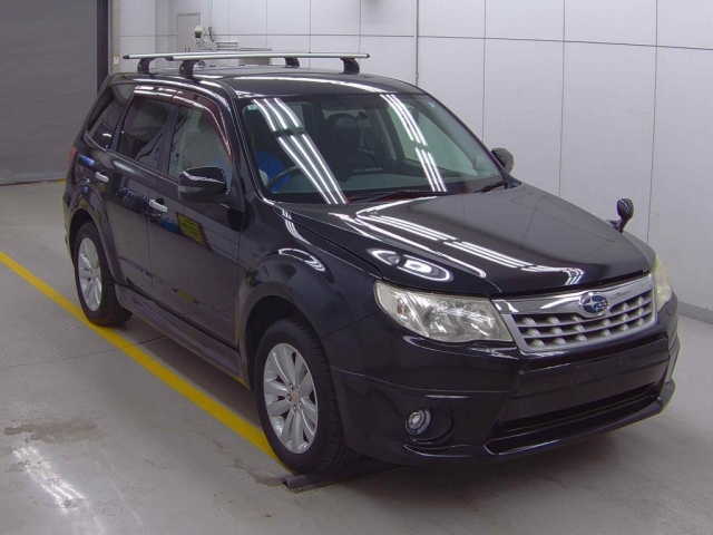 SUBARU FORESTER 2011