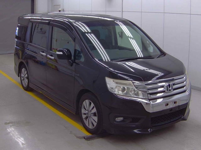 HONDA STEP WAGON 2013