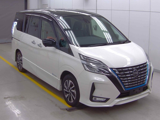 NISSAN SERENA 2019