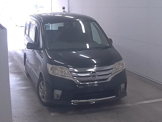 NISSAN SERENA 2011