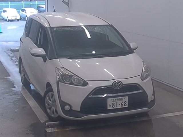 TOYOTA SIENTA 2017