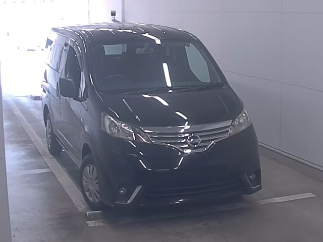 NISSAN NV200 2019