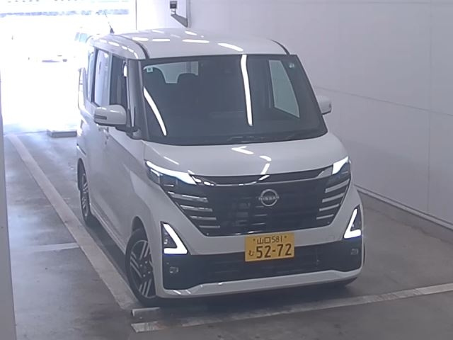 NISSAN ROOX 2024