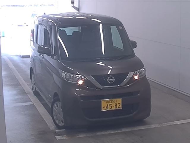 NISSAN ROOX 2021