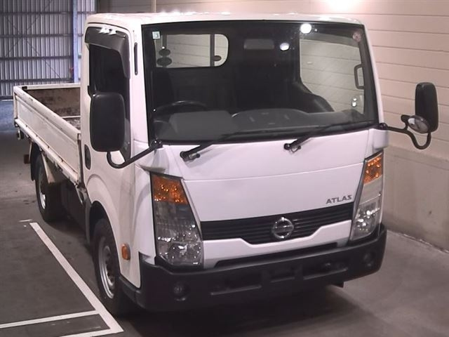 NISSAN ATLAS 2017