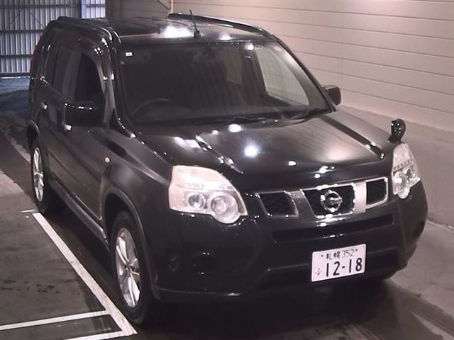 NISSAN X-TRAIL