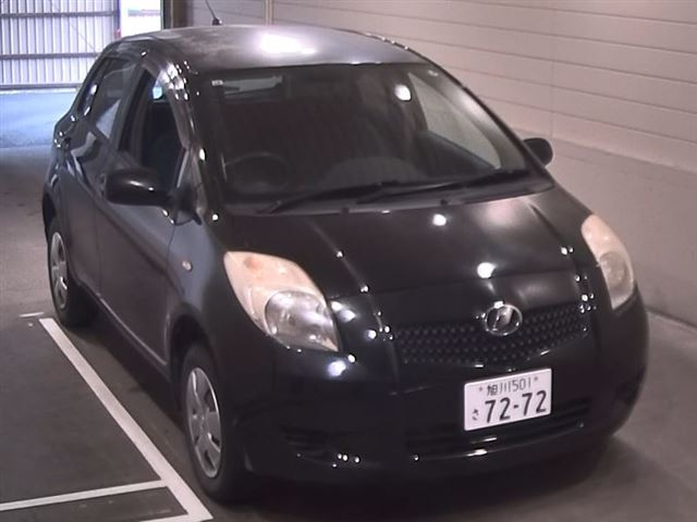 TOYOTA VITZ 2005