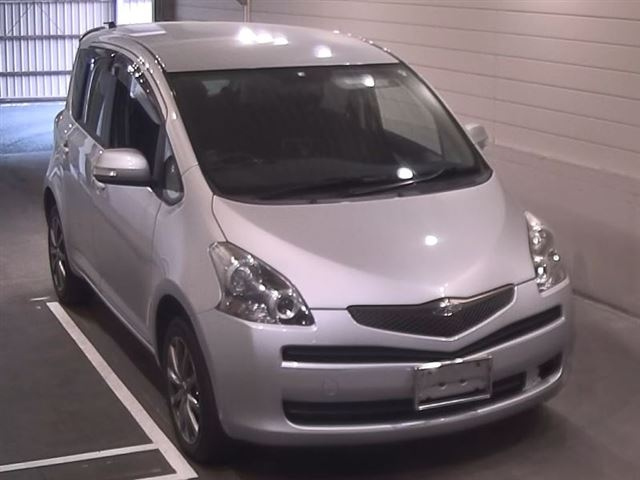 TOYOTA RACTIS