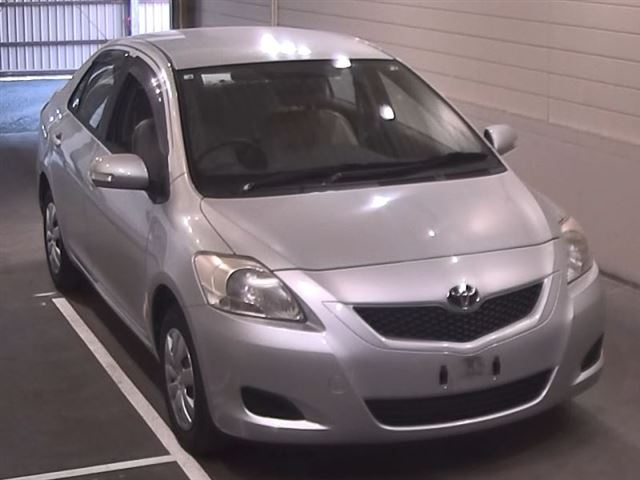 TOYOTA BELTA 2010