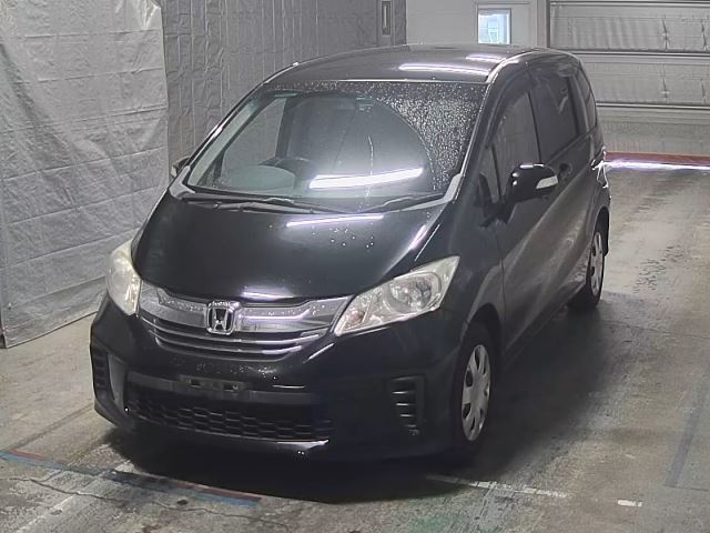 HONDA FREED 2015