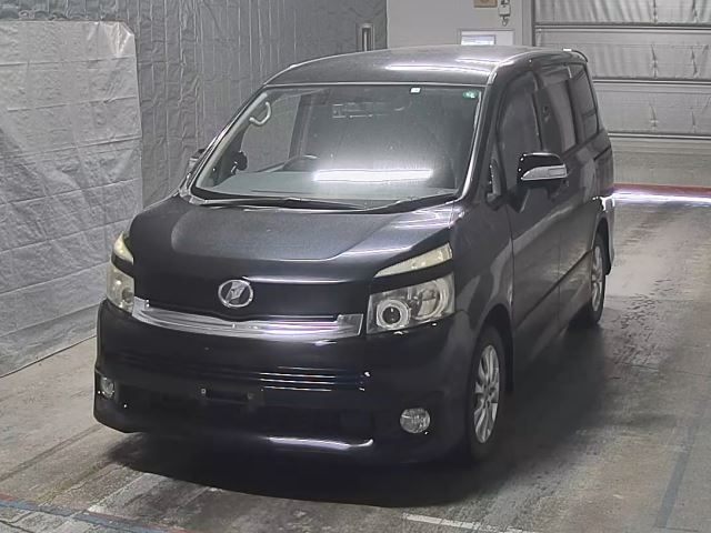 TOYOTA VOXY 2008