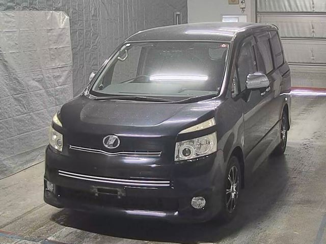 TOYOTA VOXY 2008