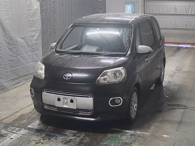 TOYOTA PORTE 2014
