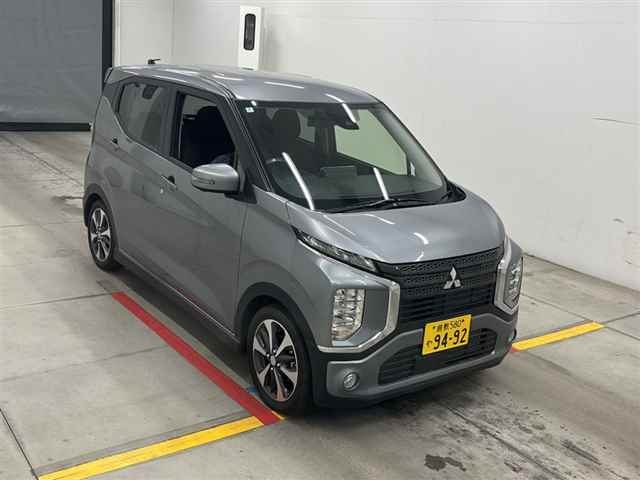 MITSUBISHI EK X 2024