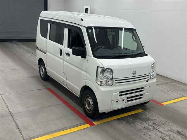 NISSAN CLIPPER VAN 2022