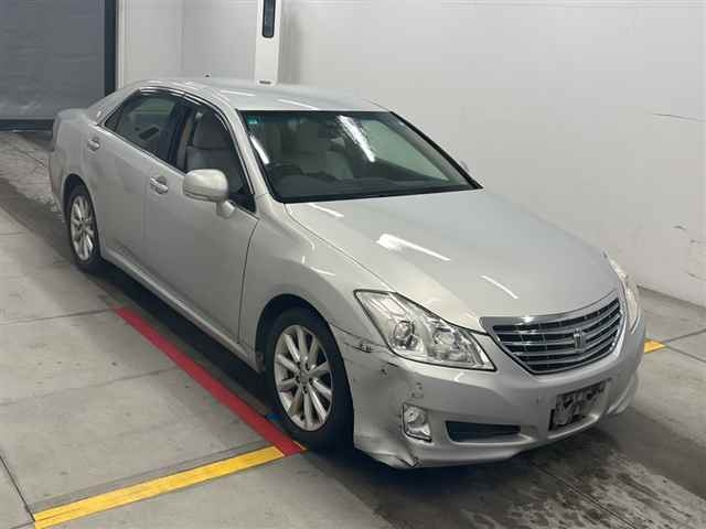TOYOTA CROWN 2009
