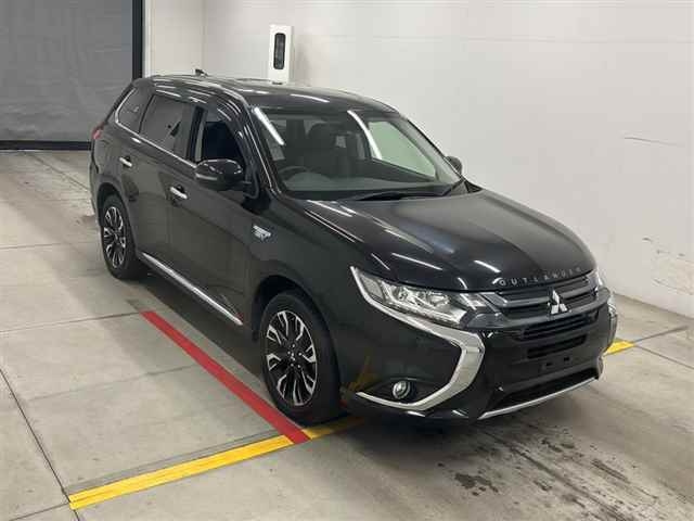 MITSUBISHI OUTLANDER PHEV 2015