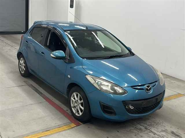 MAZDA DEMIO 2011
